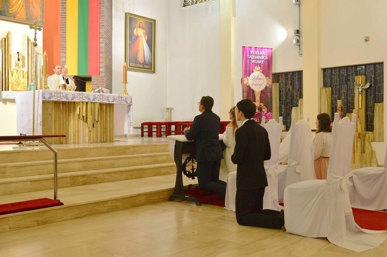 Ślub harcerzy z koszalińskiego ZHR