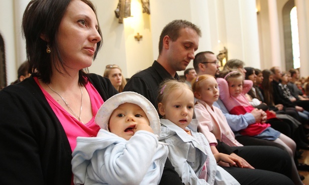 Trzecia niedziela w domu