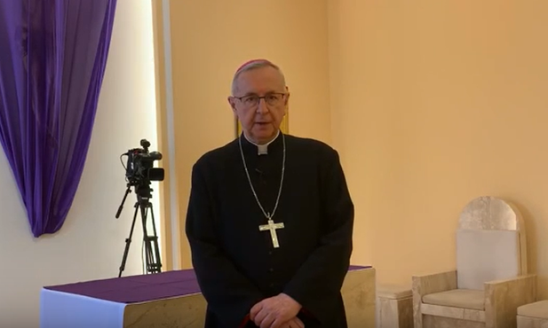 Przewodniczący Episkopatu prosi o wyrozumiałość wobec obostrzeń i wzywa do solidarności