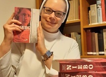 Niebo w kolorze popiołu