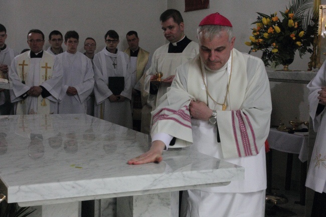 Bp Marek Mendyk w obiektywie Gościa Niedzielnego