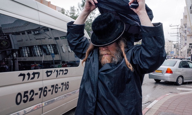 Izrael: Ponad połowa pacjentów z Covid-19 w szpitalach to ultraortodoksi