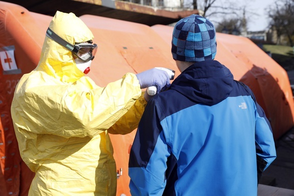 Obecna epidemia woła o międzynarodową solidarność