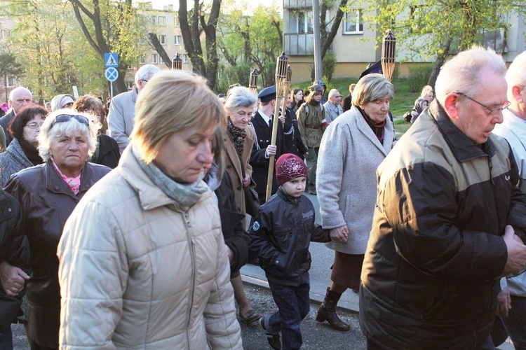 Tak było w 2014 roku - Miejska Droga Krzyżowa w Bielsku-Białej Leszczyny - Złote Łany