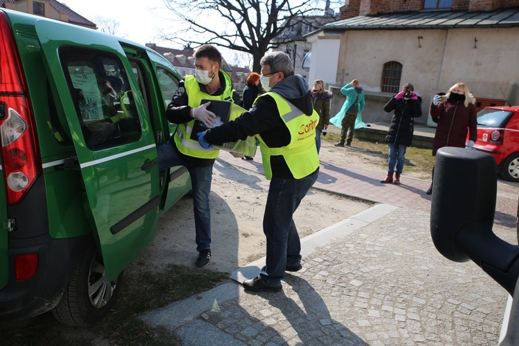 Caritas wspiera ubogich i osoby strasze