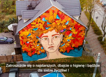 Dzięki staraniom Piotra Lewandowskiego, mieszkańców do pozostania w domu zachęca nawet mural.