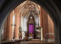 Katedra odsłonięta