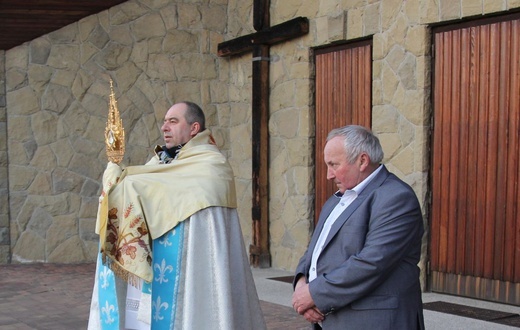 Samochodowa podróż Jezusa i Maryi w Witkowicach