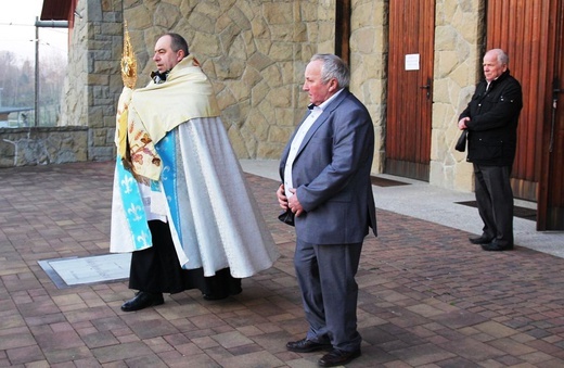 Samochodowa podróż Jezusa i Maryi w Witkowicach