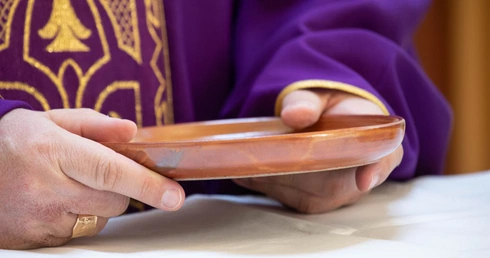 Abp Ryś: Grzech rozprasza, a Bóg gromadzi w jedno!