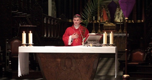 Bp Zbigniew Zieliński w Niedzielę Palmową odprawił Eucharystię w archikatedrze oliwskiej w Gdańsku.