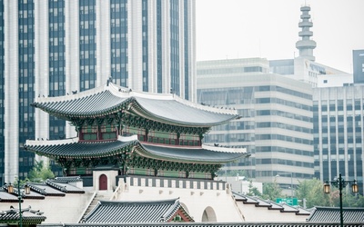 Korea Południowa rozważa wprowadzenie opasek śledzących osoby na kwarantannie