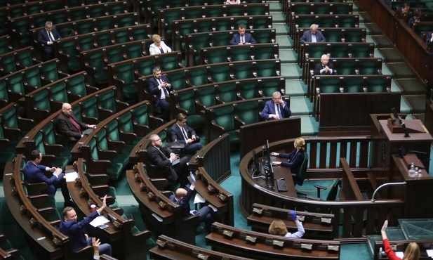 Sejm za kolejnymi zmianami w tarczy antykryzysowej