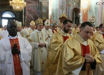 W Wielki Czwartek ubiegłego roku katedrę licznie wypełnili kapłani.