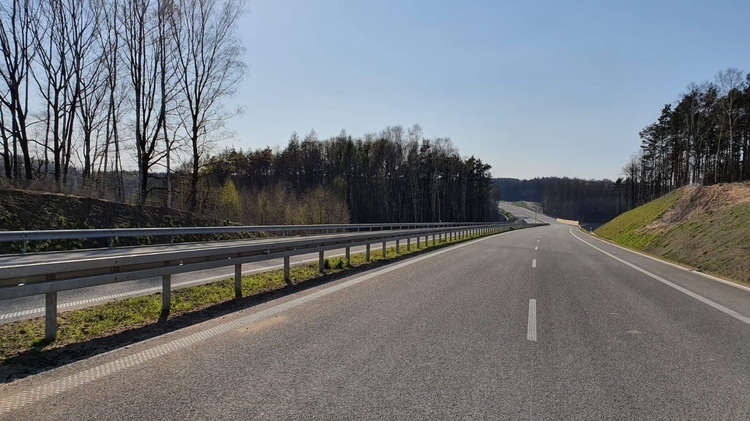 Nowy odcinek Drogi Regionalnej Racibórz-Pszczyna na zdjęciach