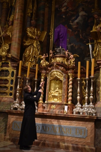 Liturgia Wielkiego Piątku w Paradyżu