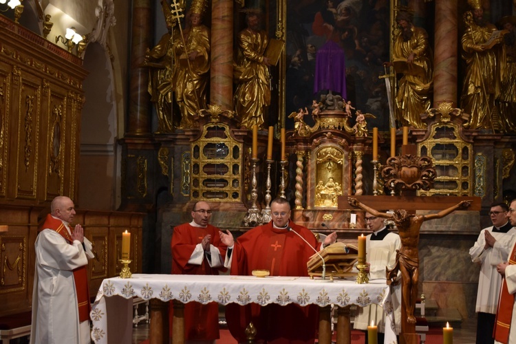 Liturgia Wielkiego Piątku w Paradyżu