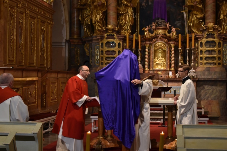 Liturgia Wielkiego Piątku w Paradyżu