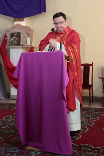 Liturgia Wielkiego Piątku u Franciszkanów