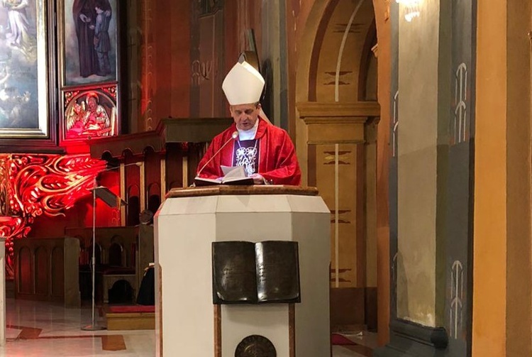 Liturgia Wielkiego Piątku w katedrze św. Mikołaja w Bielsku-Białej - 2020