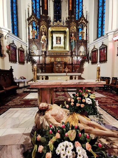 Pielgrzymka do grobów Pańskich w kościołach diecezji tarnowskiej