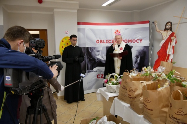 Wielkanocne spotkanie dla potrzebujących