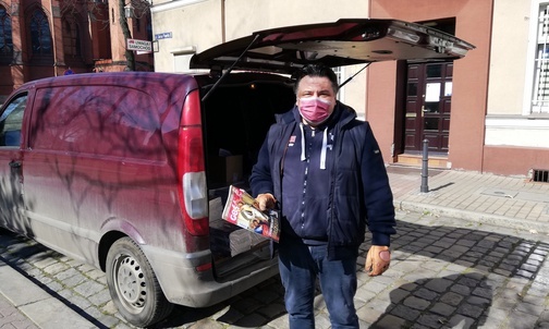 Diecezja gliwicka. Piąta niedziela - Wielkanoc - z Mszą bez wiernych w kościele 