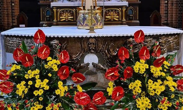 Diecezja gliwicka. Piąta niedziela - Wielkanoc - z Mszą bez wiernych w kościele 
