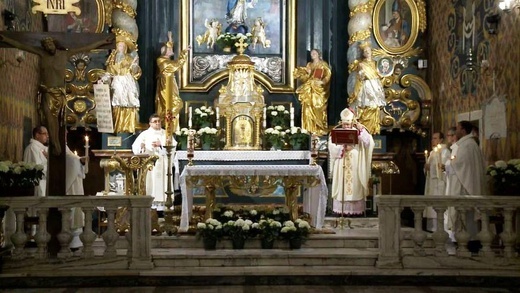 Liturgia Wigilii Paschalnej w konkatedrze w Żywcu - 2020