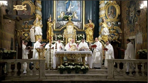 Liturgia Wigilii Paschalnej w konkatedrze w Żywcu - 2020