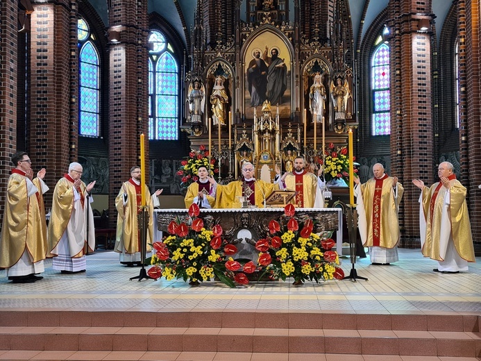 Niedziela Zmartwychwstania Pańskiego w gliwickiej katedrze