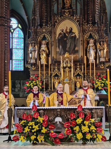 Niedziela Zmartwychwstania Pańskiego w gliwickiej katedrze