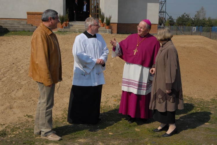 Posługa bp. Romana Marcinkowskiego w dziennikarskim obiektywie