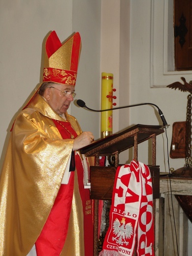 Posługa bp. Romana Marcinkowskiego w dziennikarskim obiektywie