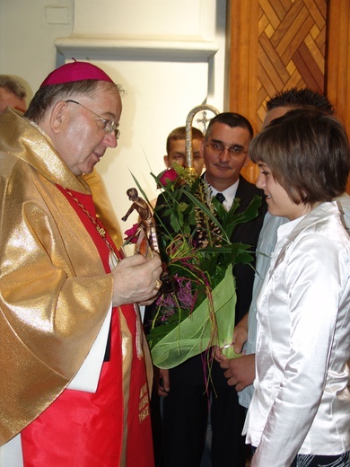 Posługa bp. Romana Marcinkowskiego w dziennikarskim obiektywie