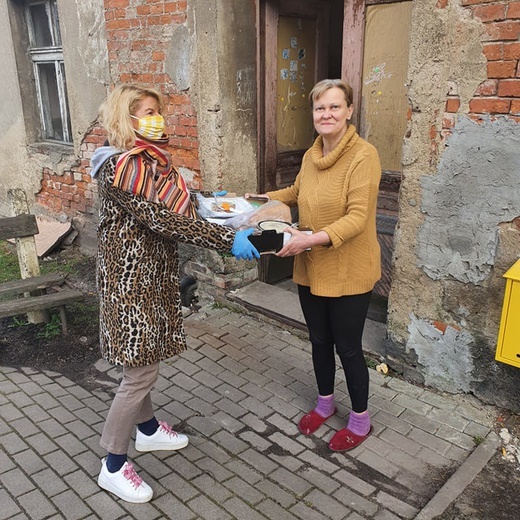 Akcja charytatywna CZERWONA LINIA