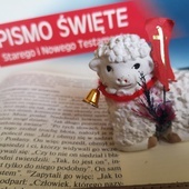 Słowo blisko Ciebie. Otwierają Biblię i drzwi swoich domów