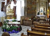 Pielgrzymka do grobów Pańskich w kościołach diecezji tarnowskiej