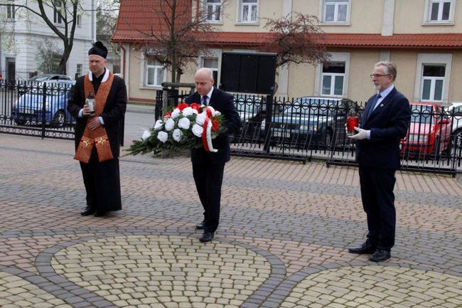 Nisko. Uczcili ofiary zbrodni