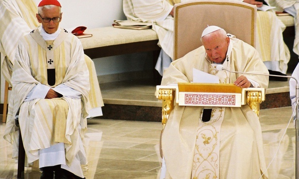 Zawierzenie świata Bożemu Miłosierdziu