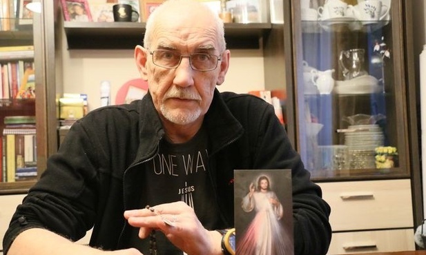 Zbyszek Flor nie ma wątpliwości, że Miłlosierdzie Boże jest obecne w jego życiu na wiele sposobów.