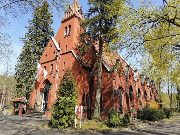 Parafia pw. Miłosierdzia w Bobowicku