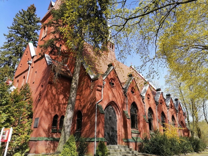 Parafia pw. Miłosierdzia w Bobowicku