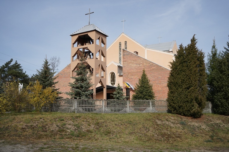Parafia pw. Miłosierdzia Bożego w Dychowie
