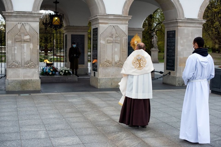 Błogosławieństwo w Niedzielę Miłosierdzia Bożego