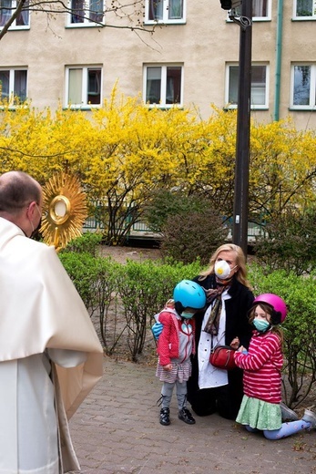 Błogosławieństwo w Niedzielę Miłosierdzia Bożego