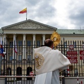 Błogosławieństwo w Niedzielę Miłosierdzia Bożego