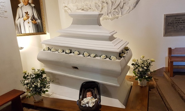 Rodzice są przekonani, że Basia urodziła się dzięki wstawiennictwu św. o. Stanisława Papczyńskiego