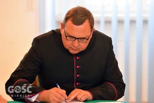 Kanoniczne objęcie diecezji świdnickiej