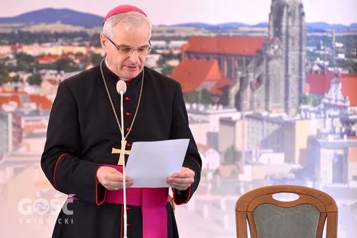 Kanoniczne objęcie diecezji świdnickiej